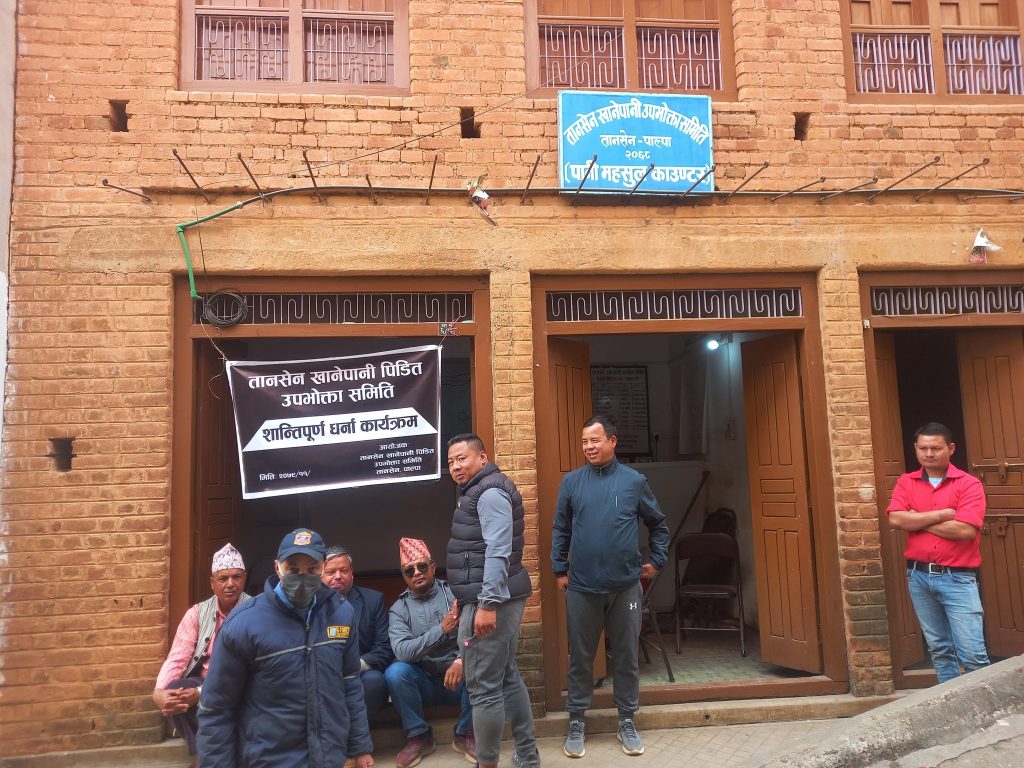 गर्मीबढे सगैँ खानेपानीको अभाव