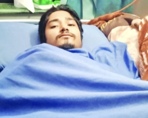 घाइतेको निःशुल्क उपचार घोषणा, तर अस्पतालमा नभएका औषधि किन्न परिवारलाई सकस